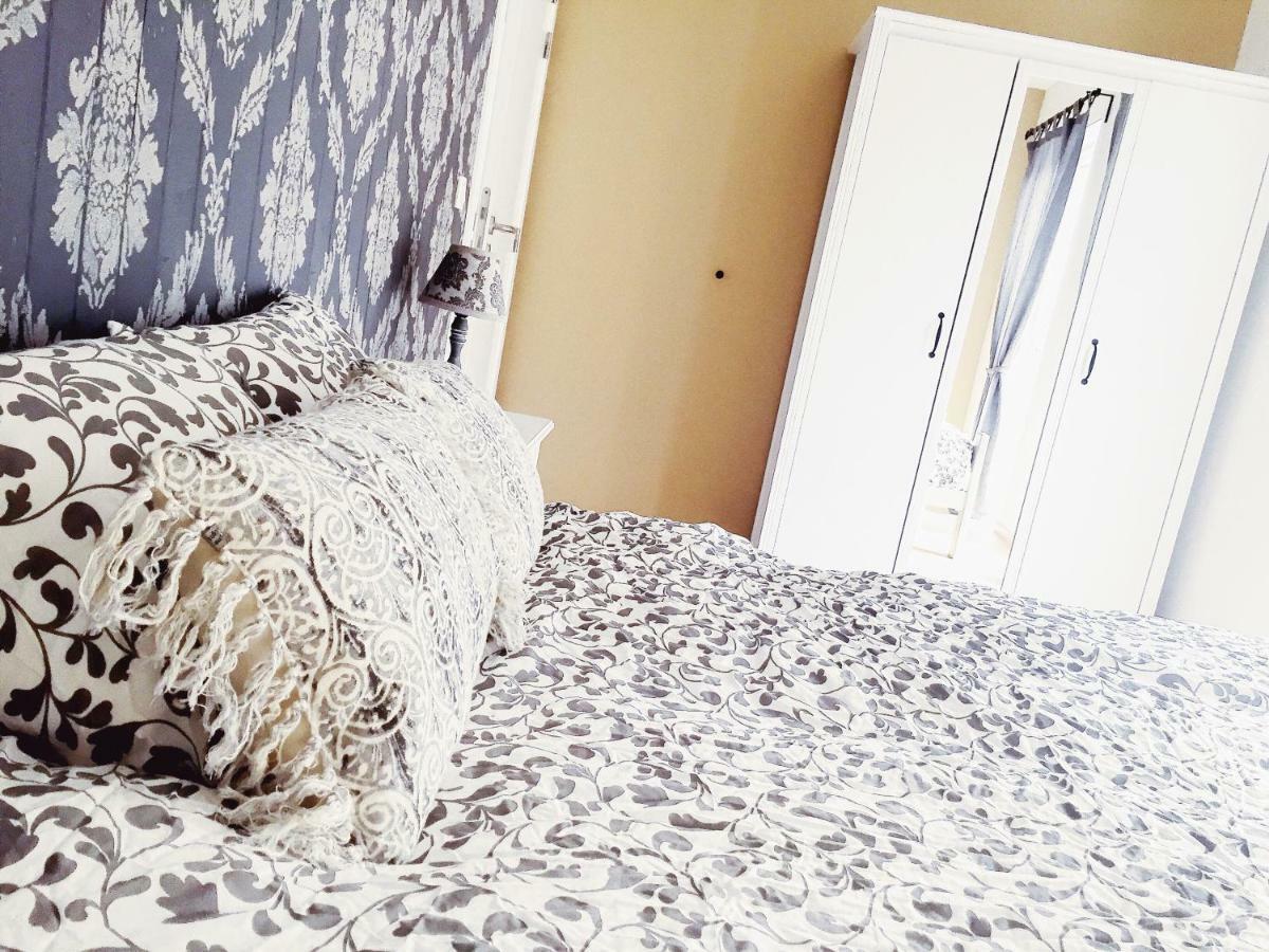 La Reposee Du Lac Apartment Виелсалм Екстериор снимка